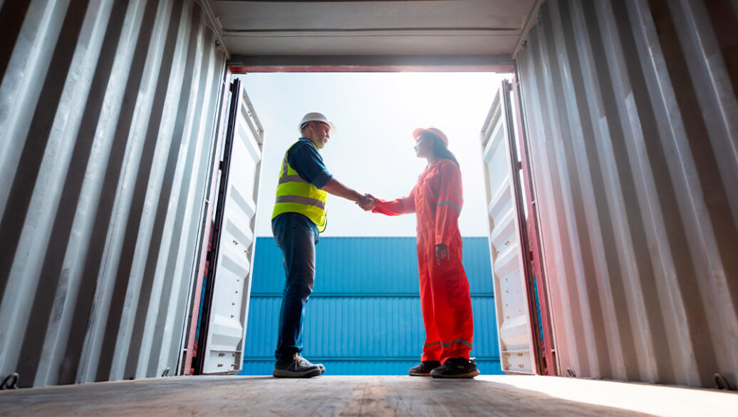 Navigating the Market: Choosing Between New and Used Shipping Containers for Your Business