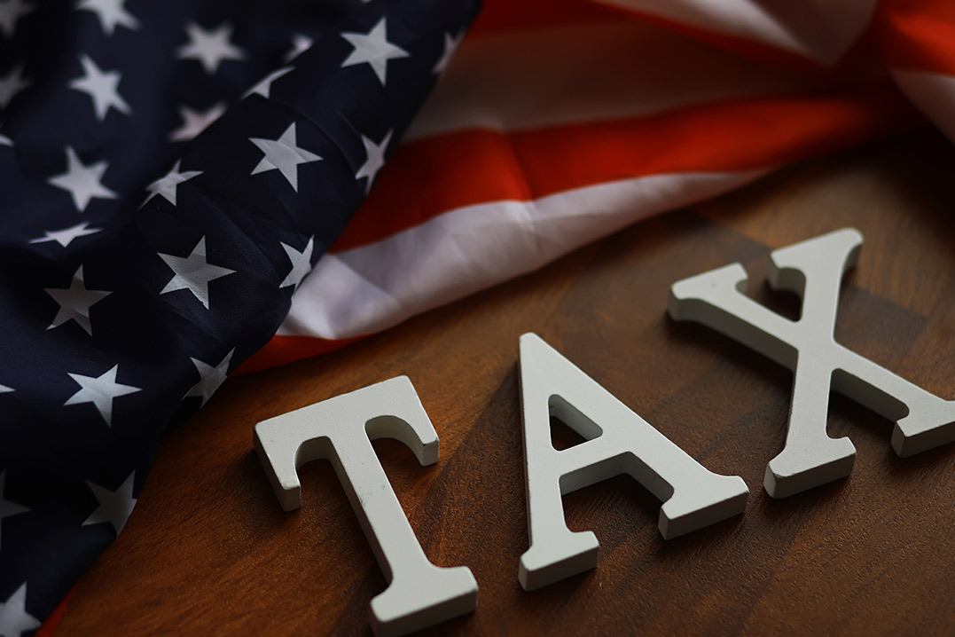 A computer monitor featuring a certificate for 